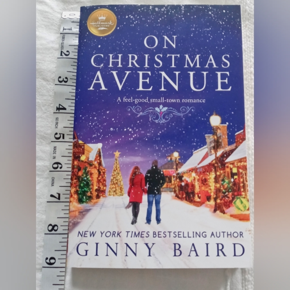 NWT "ON CHRISTMAS AVENUE" Paperback Book, Author Ginny Baird - Picture 6 of 7